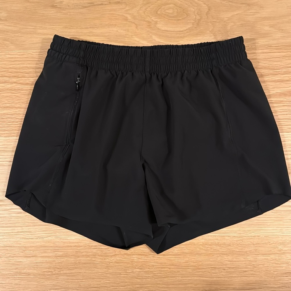 Athleta GIRL Heaty The Hustle shorts 2.5”  XXL/16 (youth)